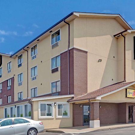 Super 8 By Wyndham Nashville/ Dntn/ Opryland Area Extérieur photo