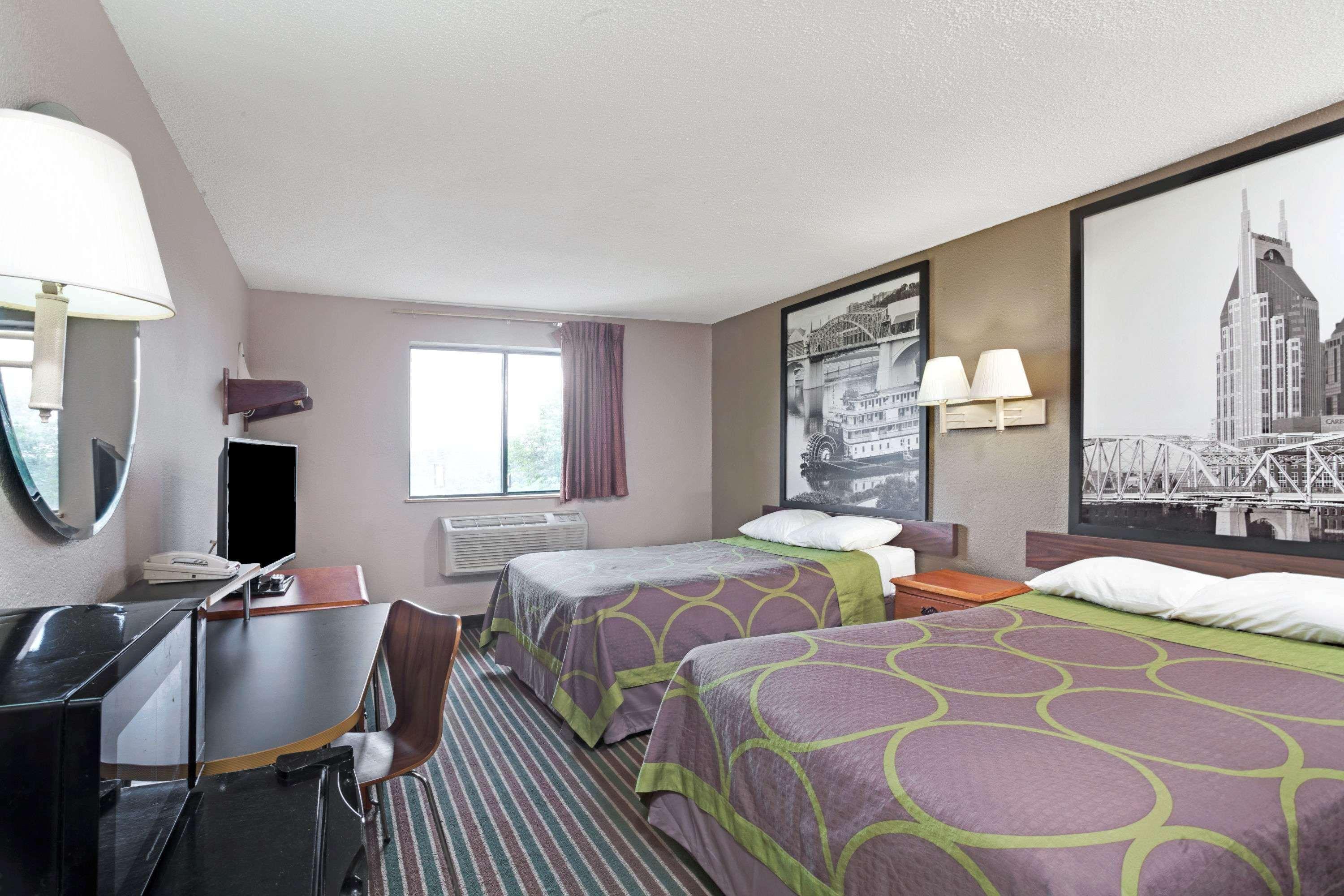 Super 8 By Wyndham Nashville/ Dntn/ Opryland Area Extérieur photo