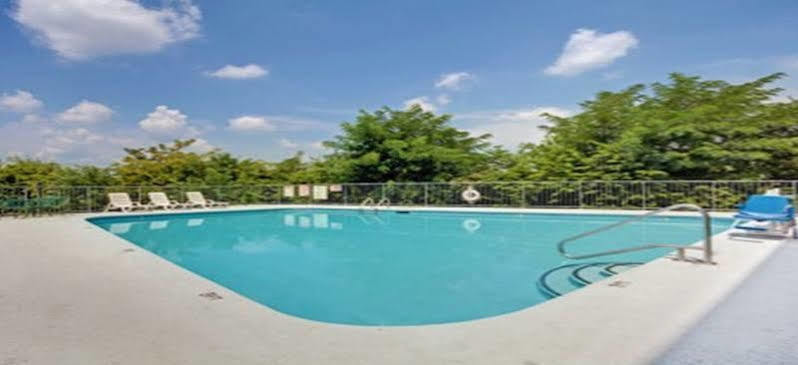 Super 8 By Wyndham Nashville/ Dntn/ Opryland Area Extérieur photo